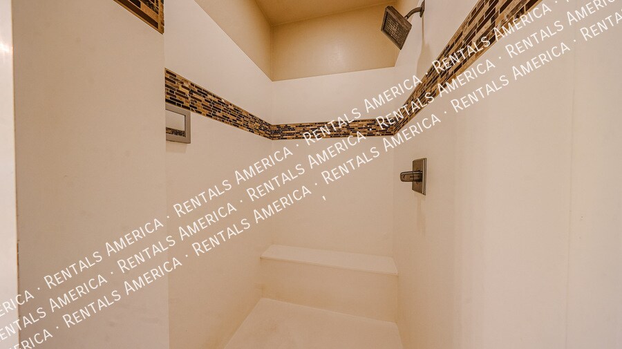 Building Photo - 28806 N 67th Dr