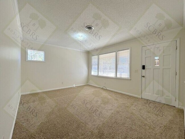 Building Photo - St. Andrews 4 Bedroom, 2 Bath Home