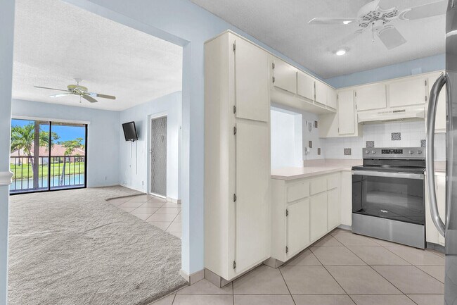 Building Photo - 826 Sky Pine Way