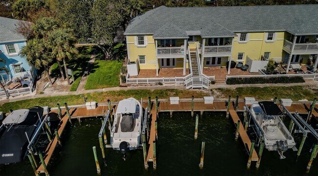 Building Photo - 5196 Beach Dr SE