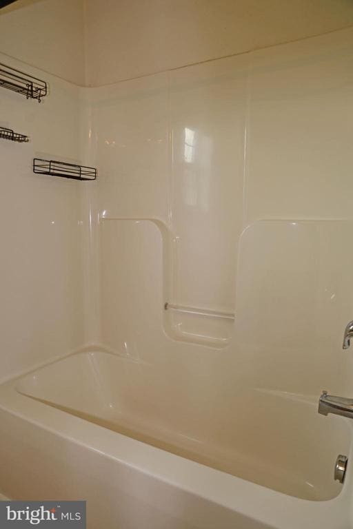 Building Photo - 307 Dinali Dr