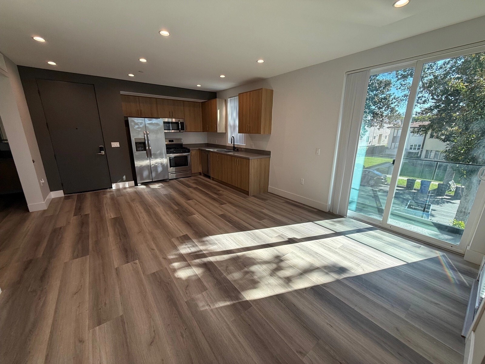 Building Photo - 11155 Huston St