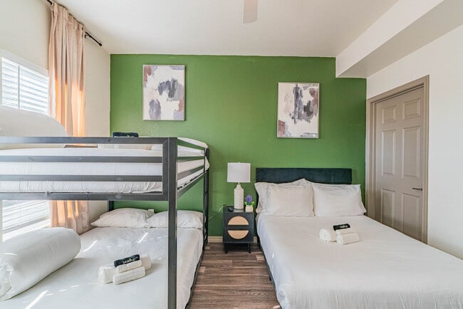 Building Photo - 9600 W Georgia Ave