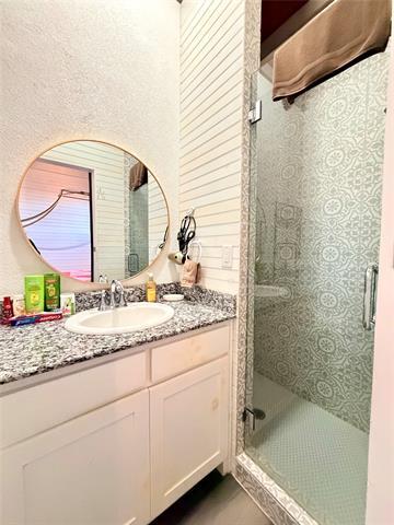 Building Photo - 925 Honeysuckle Ln