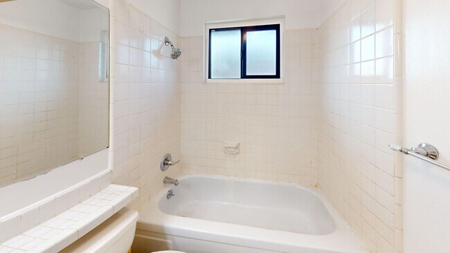 Building Photo - Welcome to your dream home! Single story R...