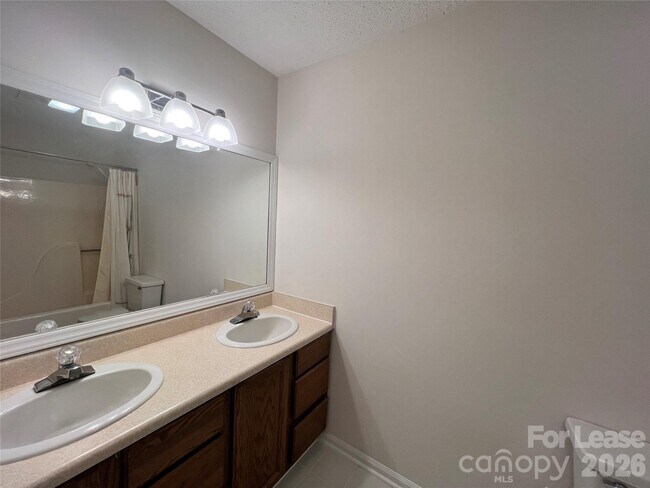 Building Photo - 149 Lytton Farm Rd