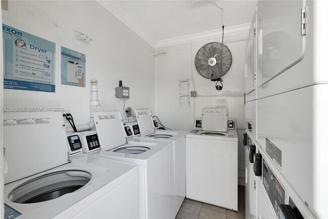 Building Photo - 2200 S Ocean Dr