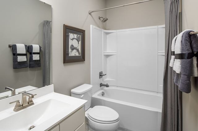 Building Photo - 1020 Valley Run Dr