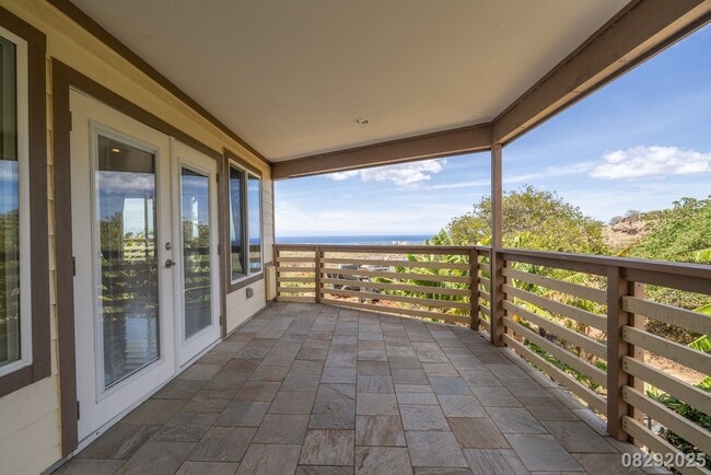 Building Photo - 3 Bedroom 3 Bathroom pet negotiable SFH in...