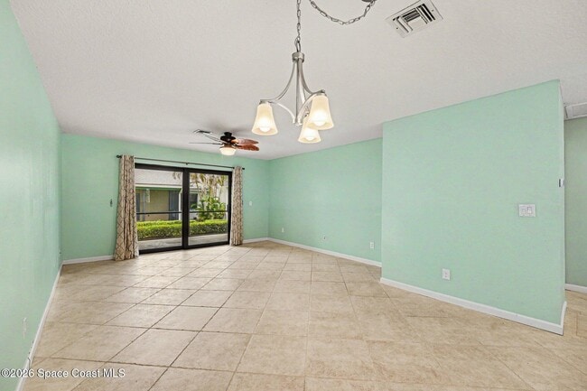 Building Photo - 290 Paradise Blvd