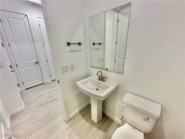 Building Photo - 1485 Melodic Lark Dr