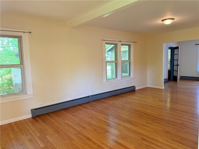 Building Photo - 151 Cayuta St