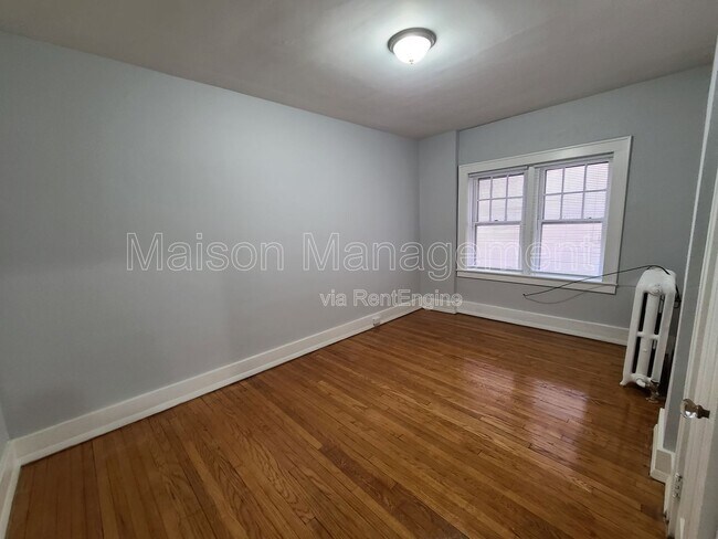 Building Photo - 693 Park Ave