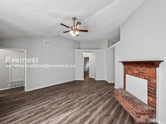 Building Photo - 7625 Iris Dr