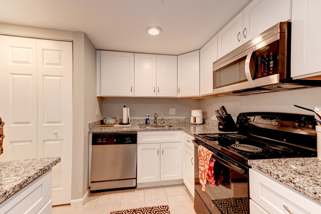 Granite counters; SS appliances! - 1124 25th St NW