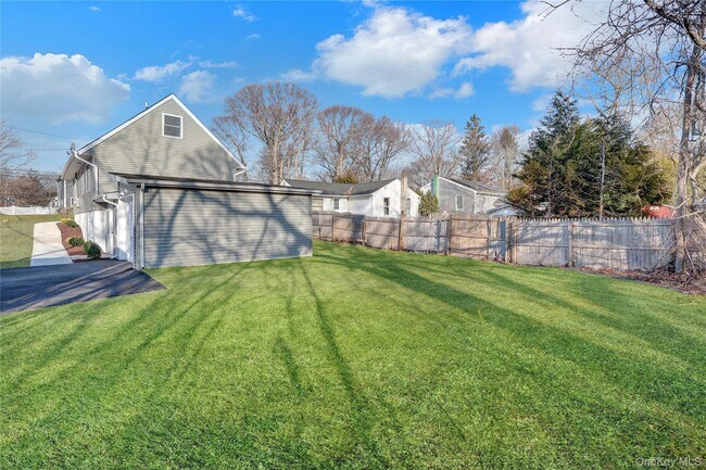 Building Photo - 37 Gould Rd