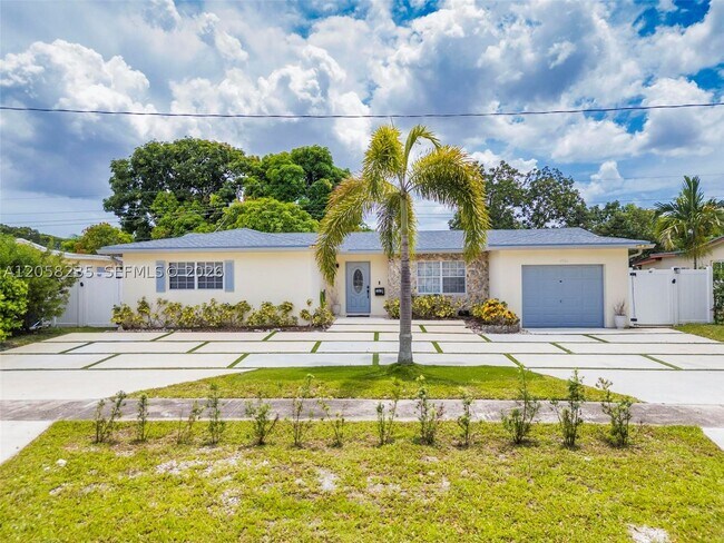 Building Photo - 4930 NW 17th St
