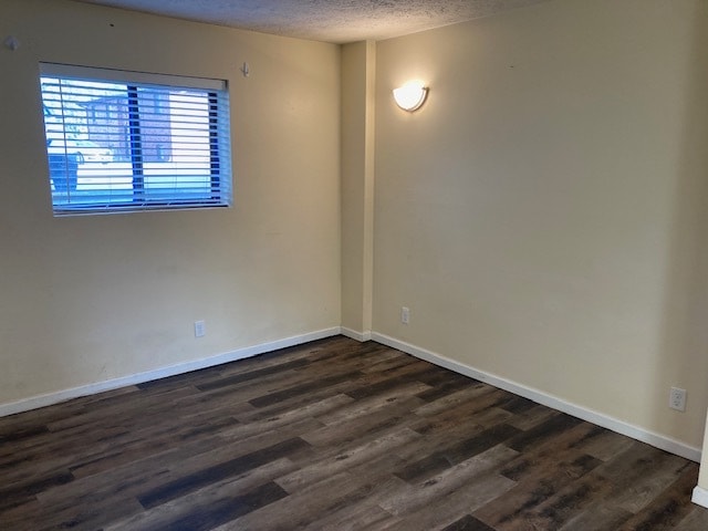 Building Photo - 2608 N Webb Rd