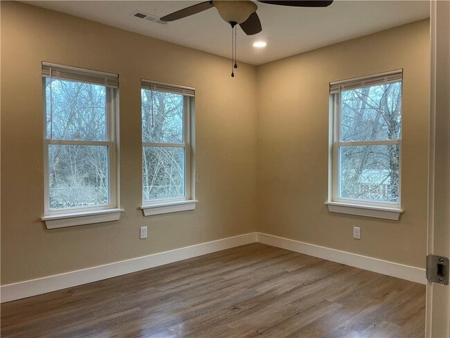 Building Photo - 4600 E Huntsville Rd