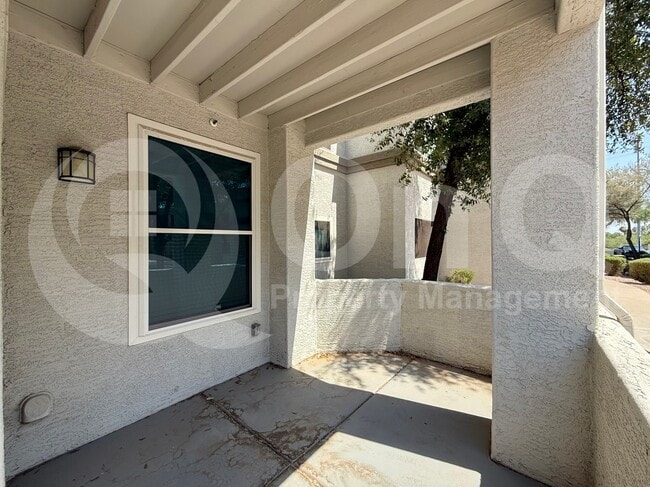 Building Photo - 11375 E Sahuaro Dr