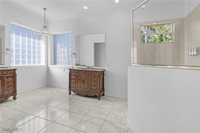Building Photo - 5030 Rustic Oaks Cir
