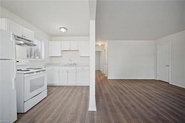Building Photo - 1037 37th St