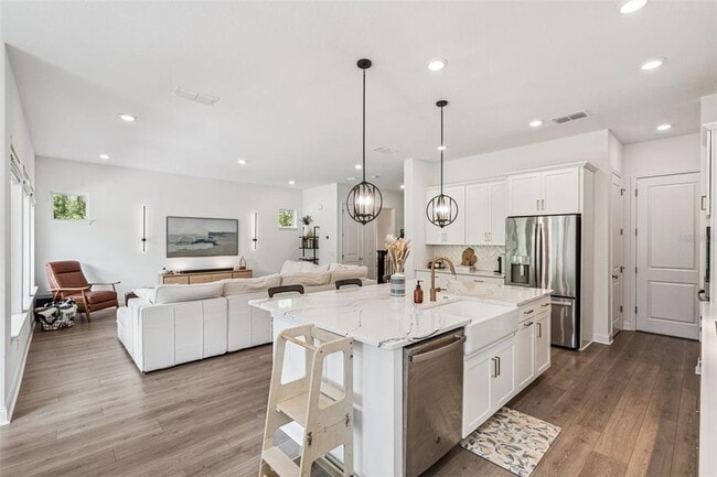 Building Photo - 534 Wishbone Ln