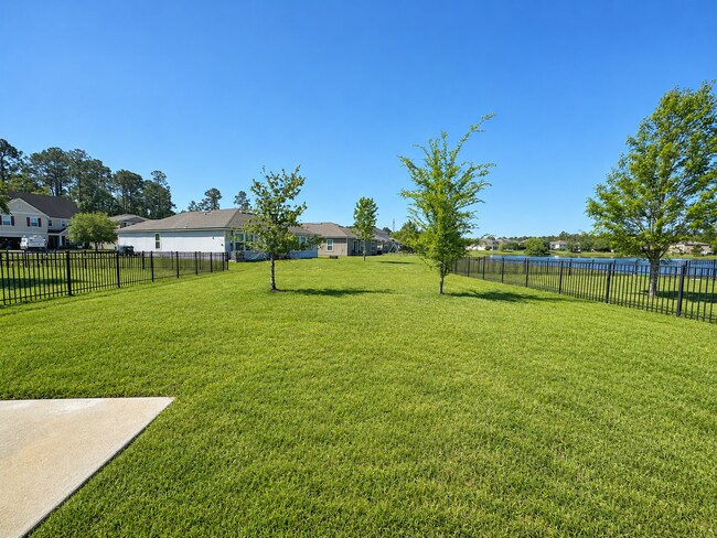 Building Photo - 3/2 updated with pool access!
