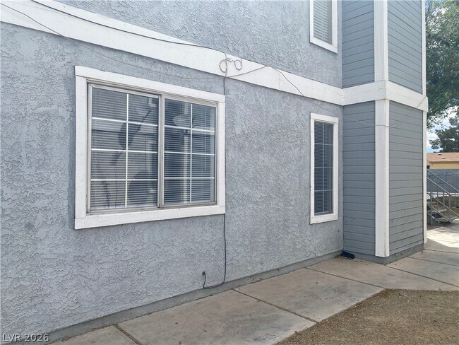 Building Photo - 1954 Nebula Dr