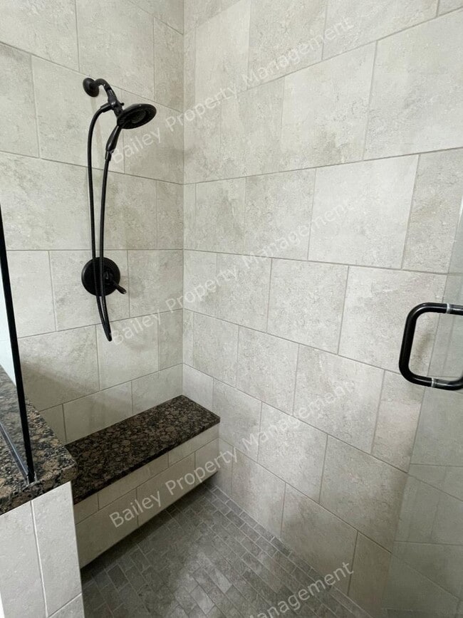 Building Photo - 1458 Cherokee Rd