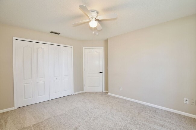 Building Photo - 15601 Bay Vista Dr