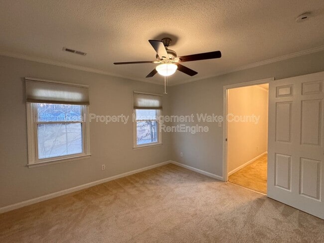 Building Photo - 102 Brodick Ct