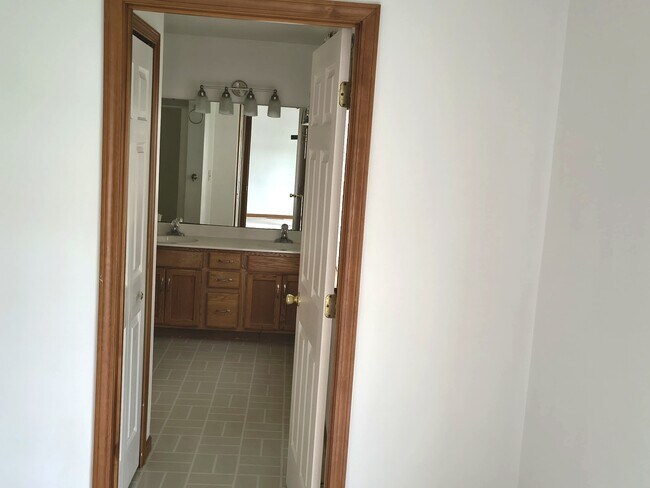 Building Photo - 52212 Evard Dr