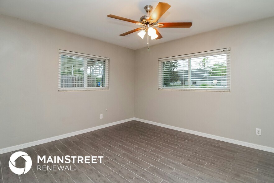 Building Photo - 503 Roy Blvd