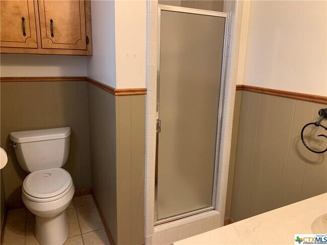Building Photo - 422 Granada Dr