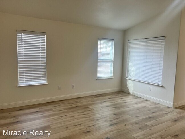 Building Photo - 3 br, 2 bath House - 52 Makeena Drive