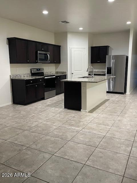 Building Photo - 4625 W Lemon Ave