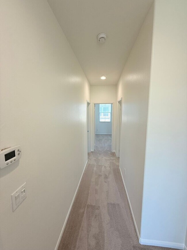 Building Photo - Beautiful Lake San Marcos Home - Offered b...