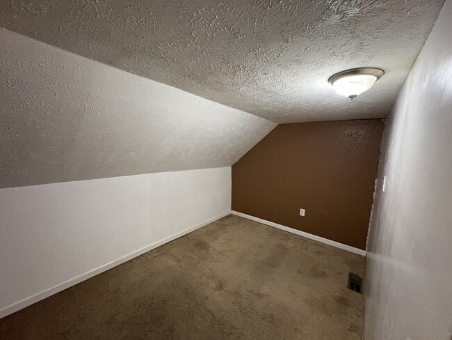 Building Photo - 1026 Race St