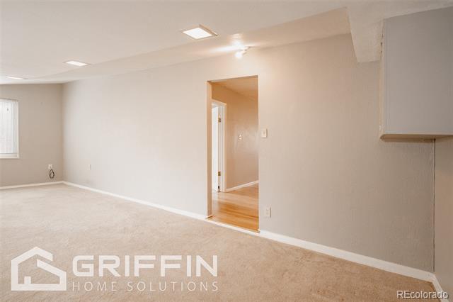 Building Photo - 850 S Harlan St