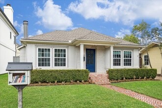 Building Photo - 2820 Rice Boulevard