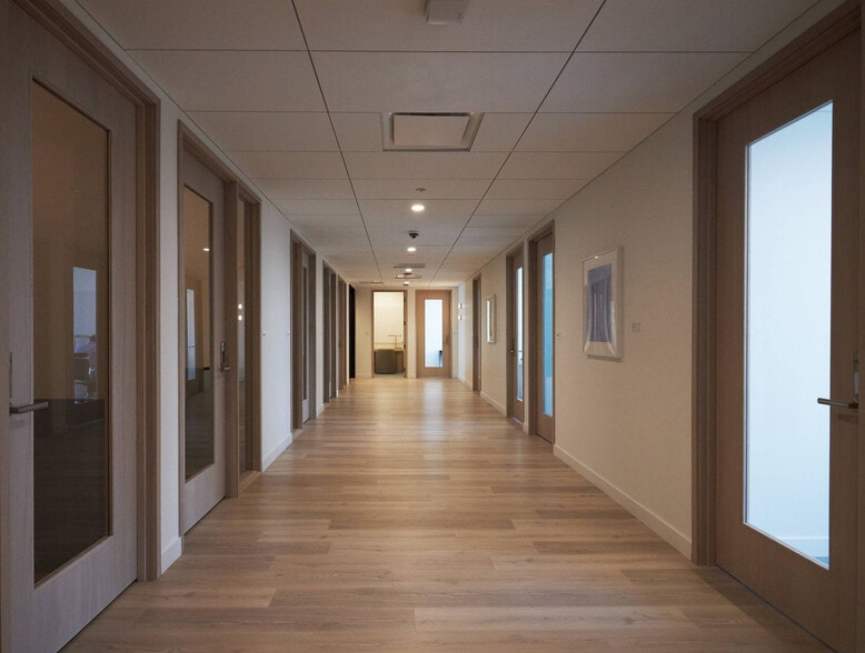 Building Photo - 1000 S Michigan Ave