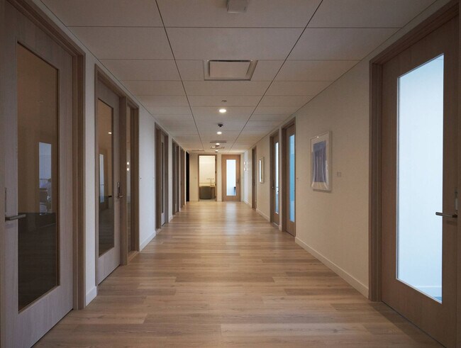 Building Photo - 1000 S Michigan Ave