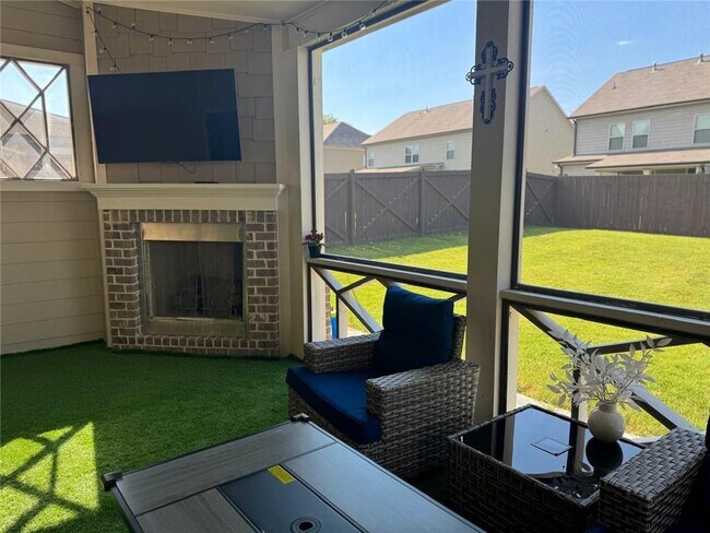 Building Photo - 126 Cottontail Ln