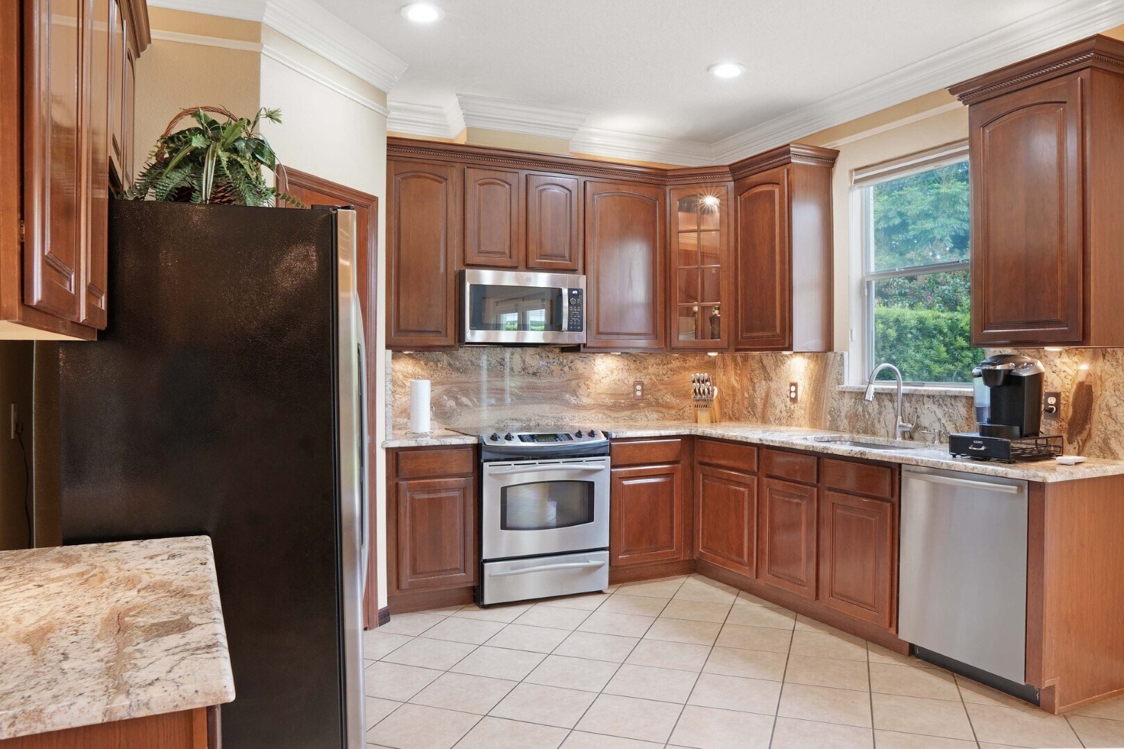 Building Photo - 124 Spring Glen Dr