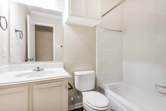 Building Photo - 4110 Bassingham Dr