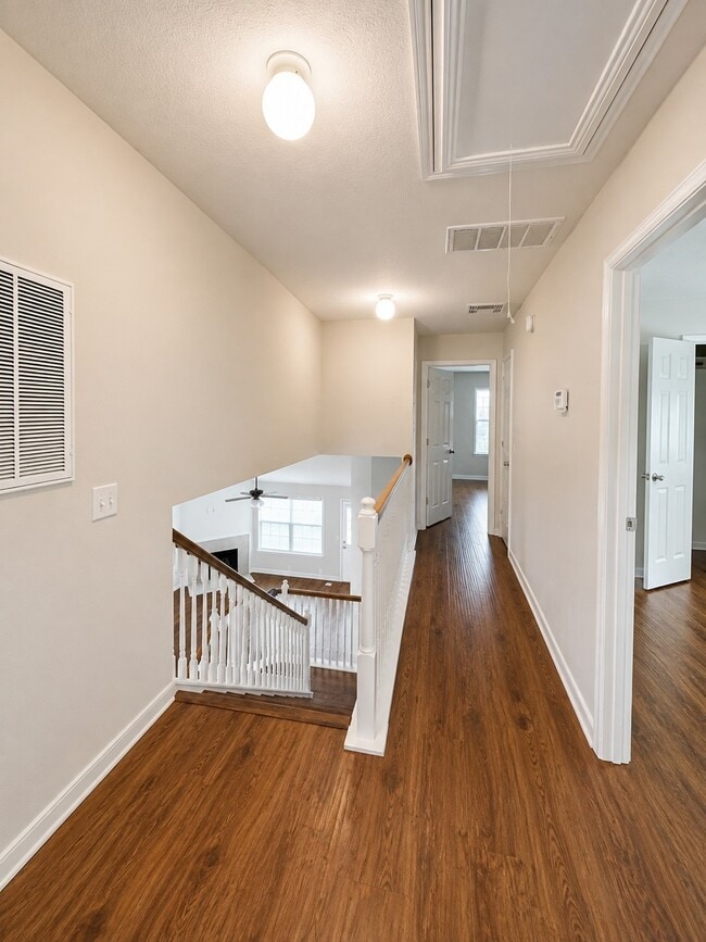 Building Photo - 714 Cypresswood Ridge