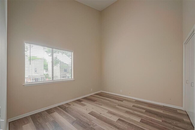 Building Photo - 1566 Prairie Grove Dr
