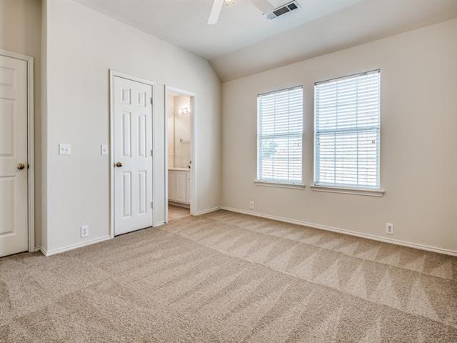 Building Photo - 2337 Ravenhurst Dr