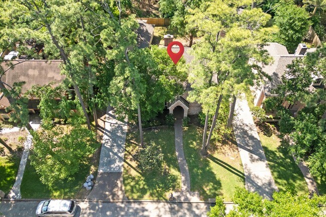 Building Photo - 12119 Auburn Hills Dr